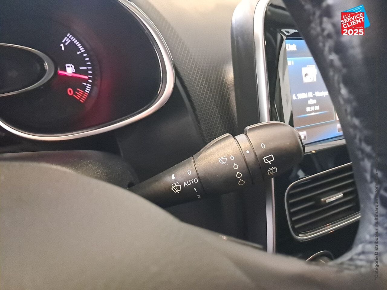 Véhicule d'occasion RENAULT CLIO 1.2 TCE 120CH ENERGY STEEL EDC 5P chez Renault Saint-Louis