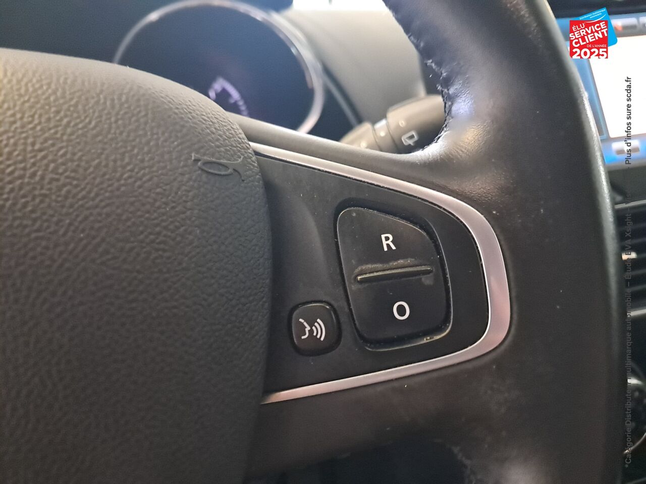 Véhicule d'occasion RENAULT CLIO 1.2 TCE 120CH ENERGY STEEL EDC 5P chez Renault Saint-Louis