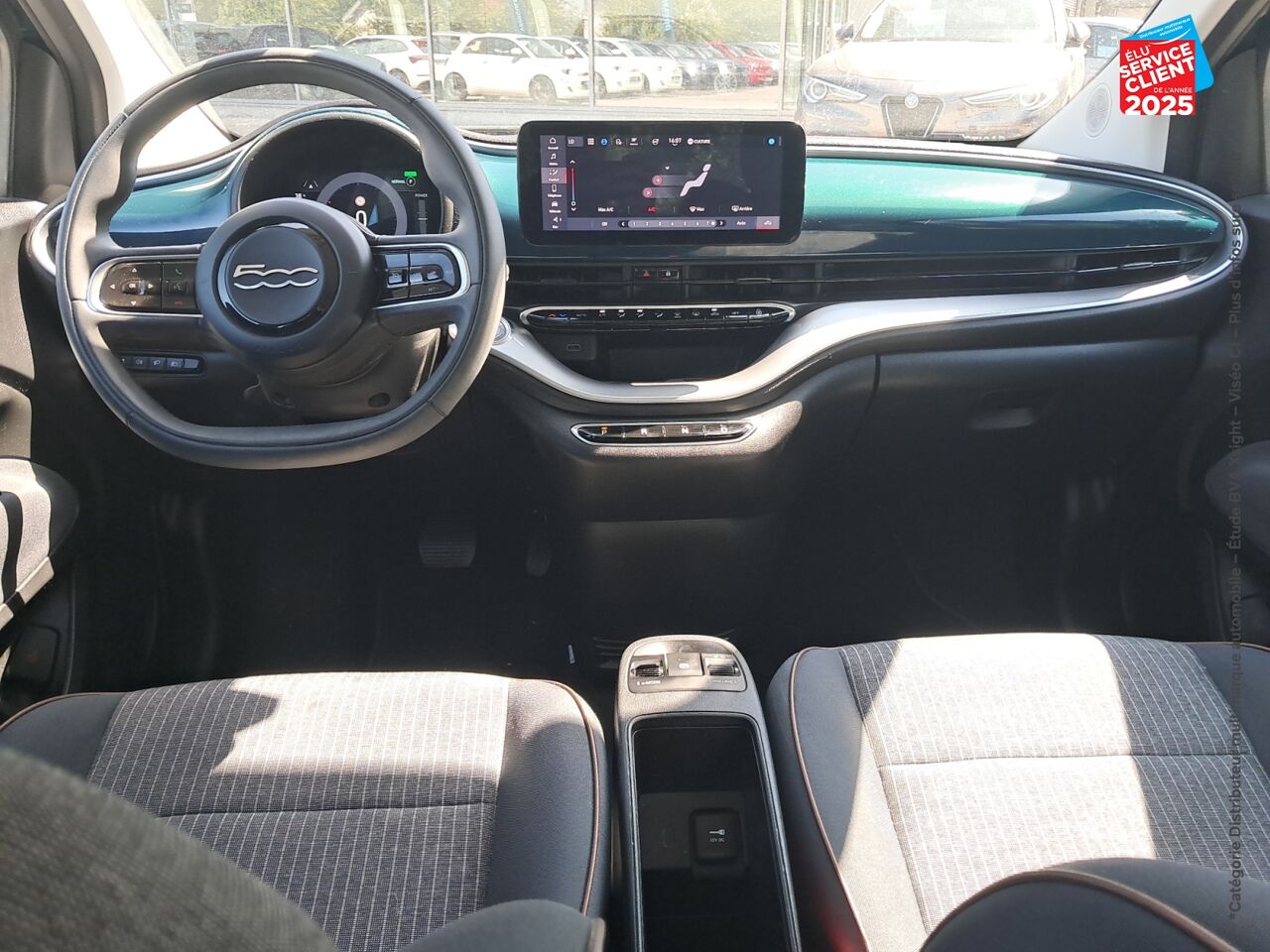 Véhicule d'occasion FIAT 500 E 118CH ICONE chez Nissan Montbéliard