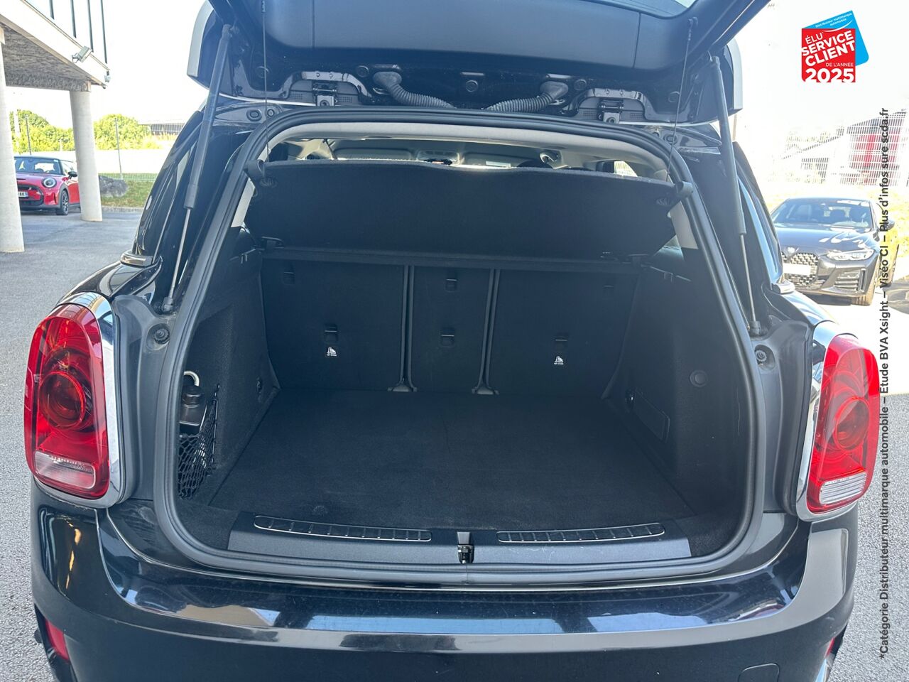 Véhicule d'occasion MINI COUNTRYMAN COOPER 136CH CHILI BVA chez MINI Lons-Le-Saunier