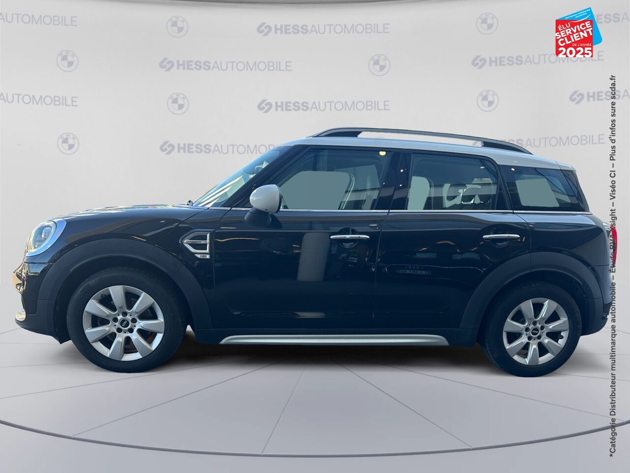 Véhicule d'occasion MINI COUNTRYMAN COOPER 136CH CHILI BVA chez MINI Lons-Le-Saunier