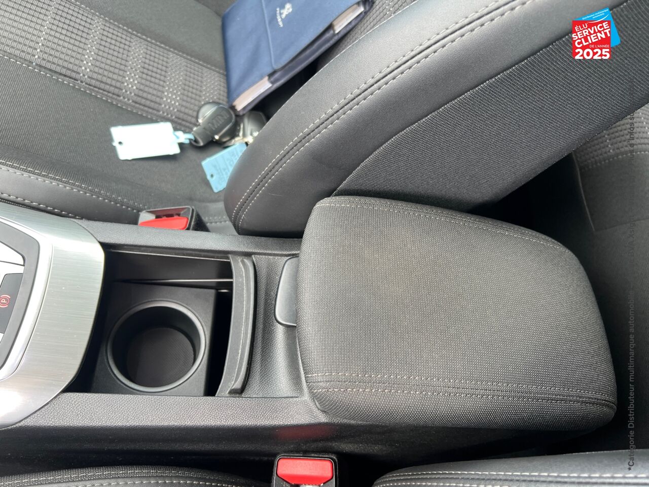Véhicule d'occasion PEUGEOT 308 1.2 PURETECH 130CH 6.C S/S ALLURE chez Peugeot Charleville