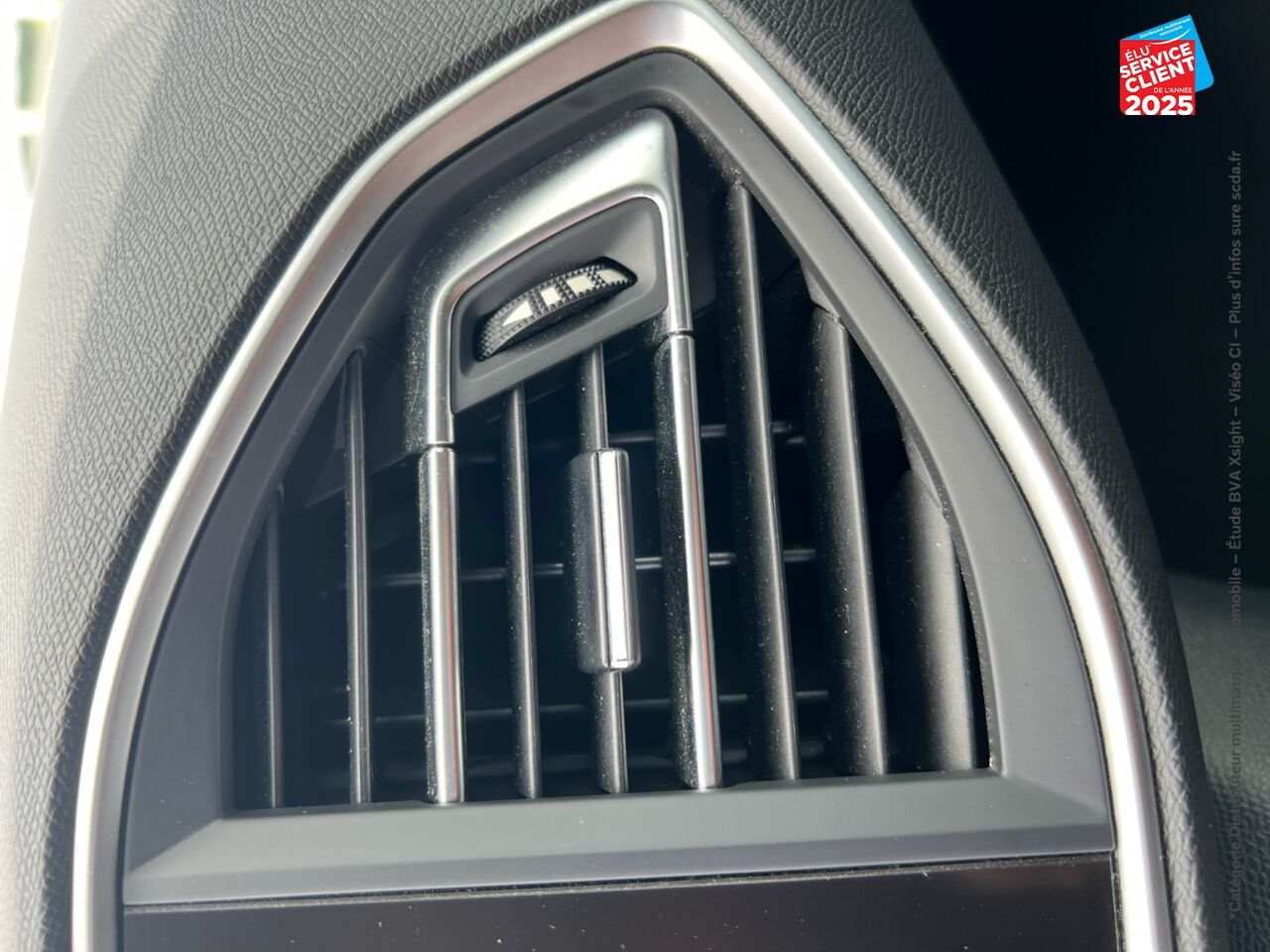 Véhicule d'occasion PEUGEOT 308 1.2 PURETECH 130CH 6.C S/S ALLURE chez Peugeot Charleville