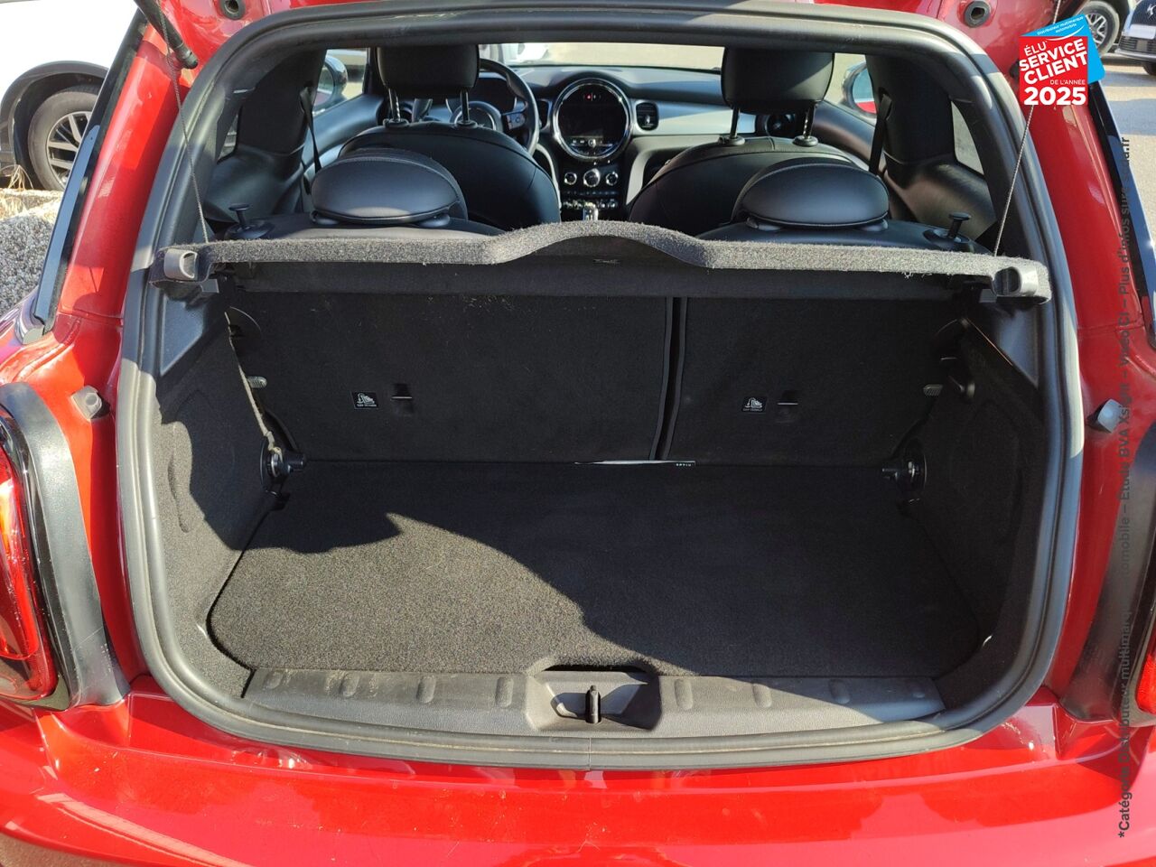 Véhicule d'occasion MINI MINI COOPER SE 184CH YOURS BVA 5CV chez MINI Besançon