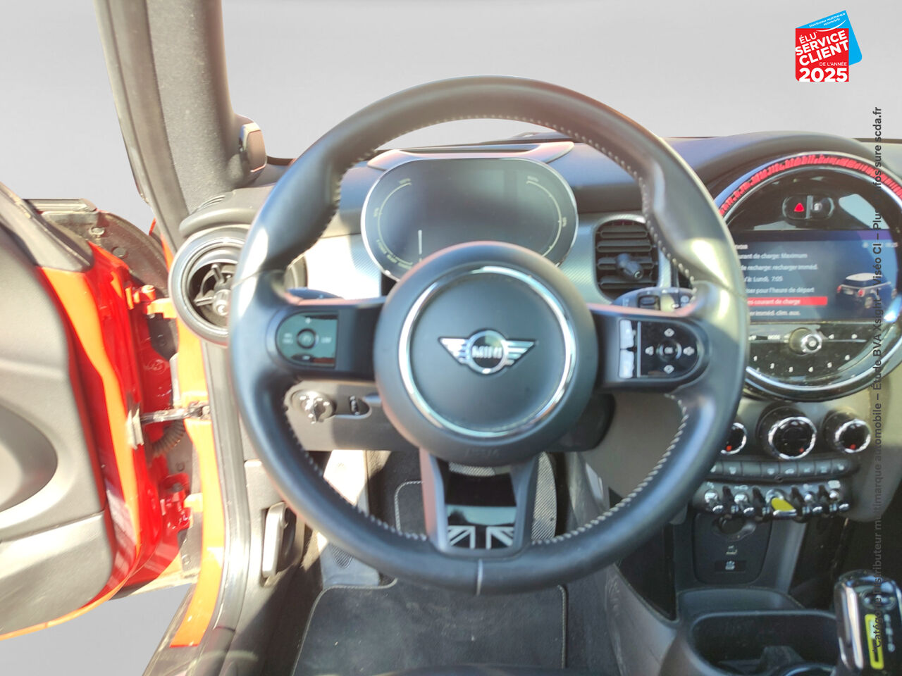 Véhicule d'occasion MINI MINI COOPER SE 184CH YOURS BVA 5CV chez MINI Besançon