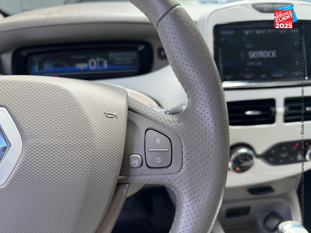 Véhicule d'occasion RENAULT ZOE ZEN CHARGE NORMALE R90 chez Hyundai Epernay