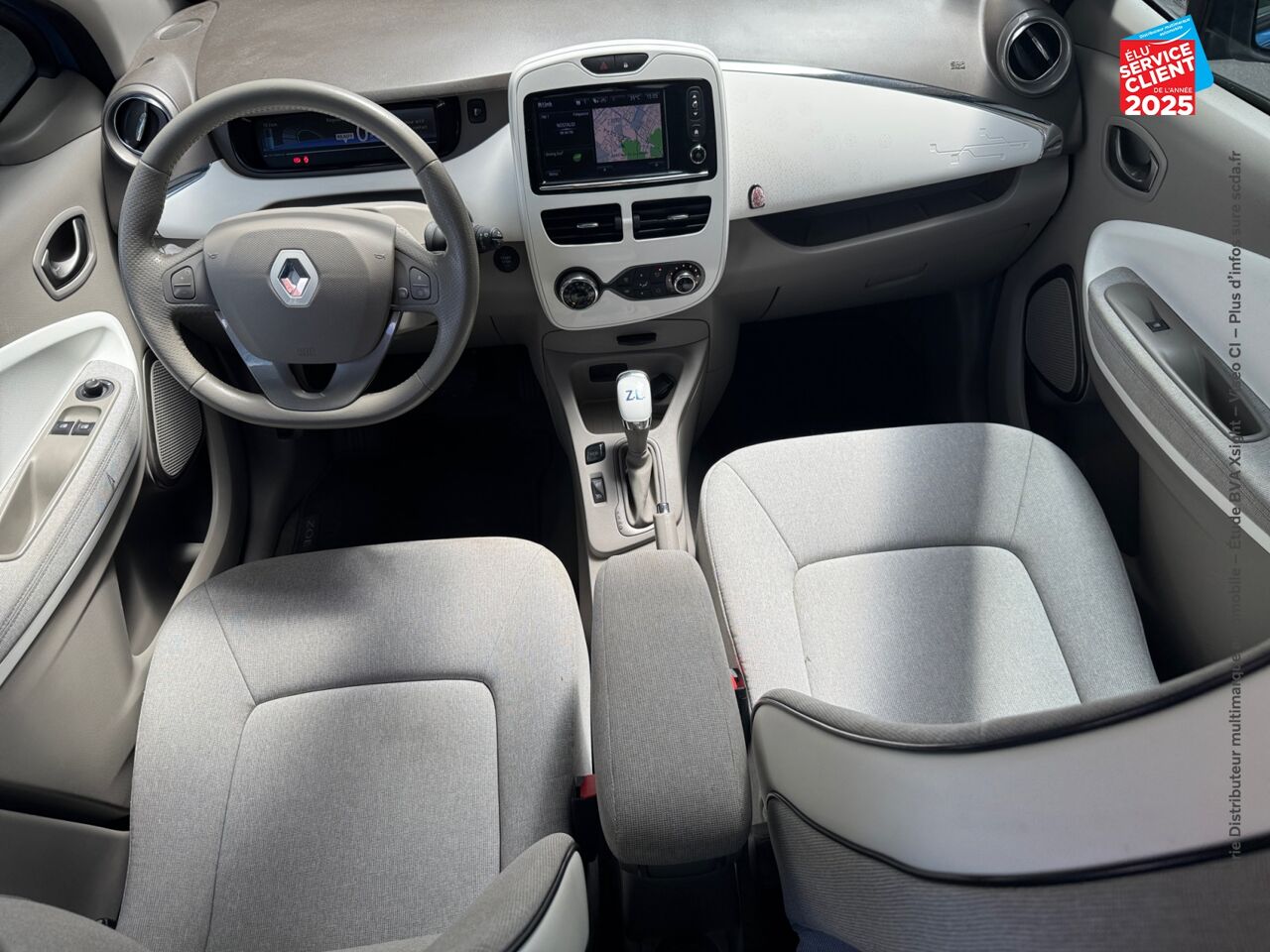 Véhicule d'occasion RENAULT ZOE ZEN CHARGE NORMALE R90 chez Hyundai Epernay