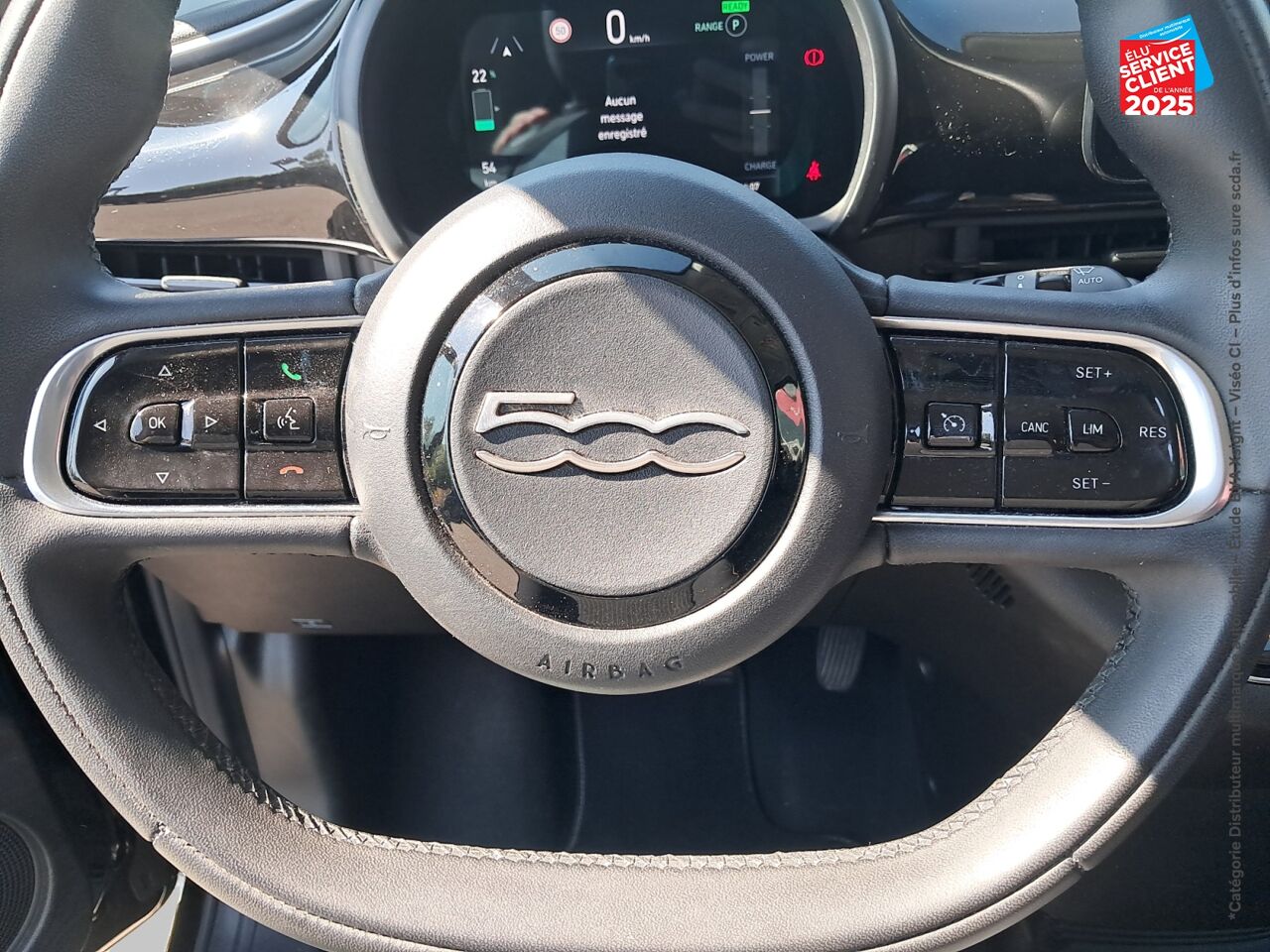 Véhicule d'occasion FIAT 500 E 118CH ICONE chez Hyundai Reims