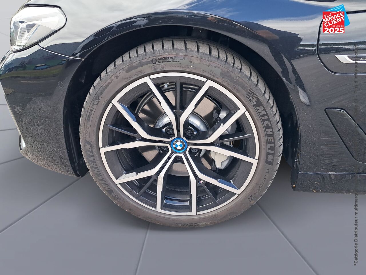 Véhicule d'occasion BMW SERIE 5 TOURING 530EA XDRIVE 292CH M SPORT STEPTRONIC 10CV chez Renault Sélestat