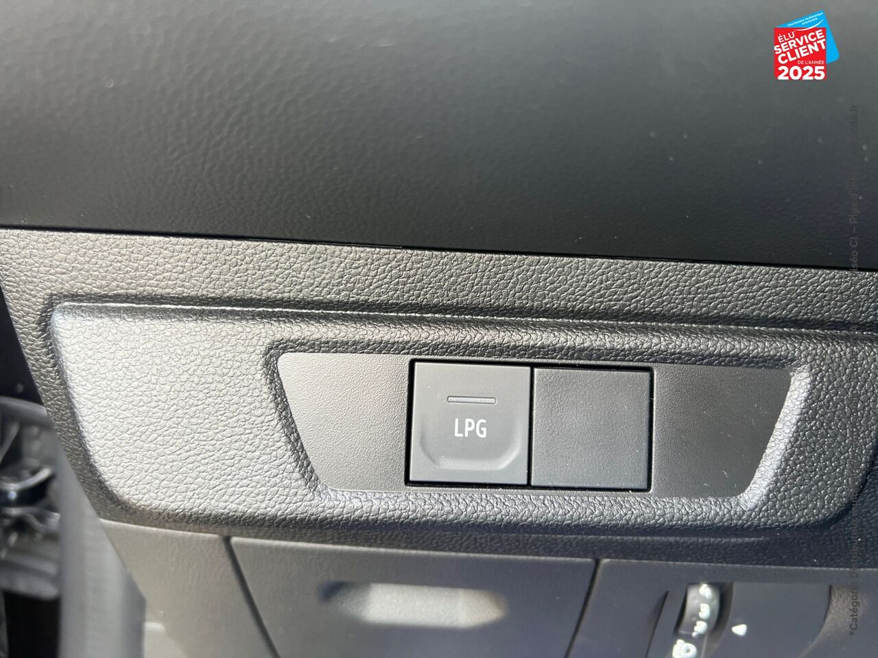 chez Dacia Saint-Louis