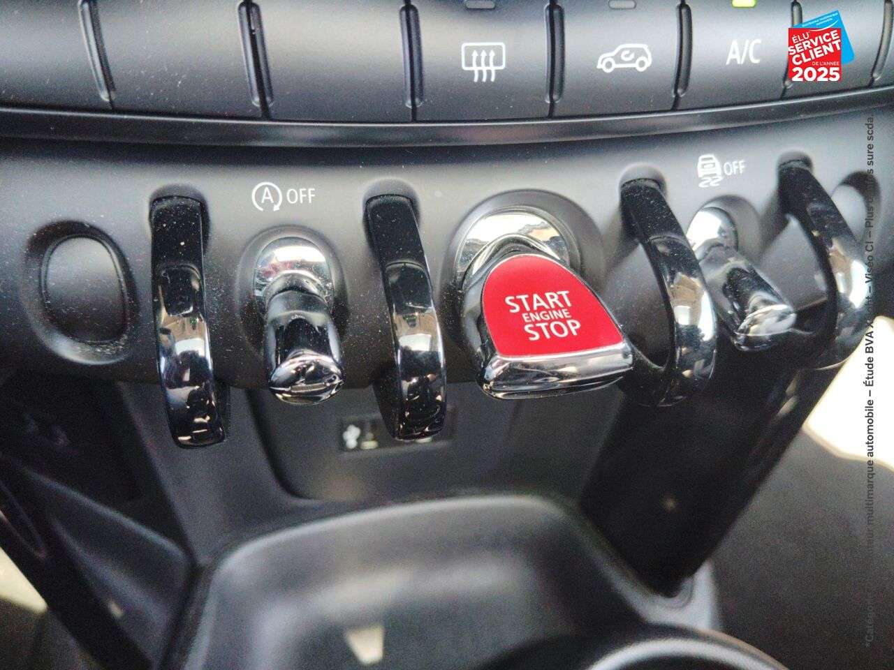 Véhicule d'occasion MINI MINI ONE 102CH HEDDON STREET EURO6D-T chez Renault Saint-Louis