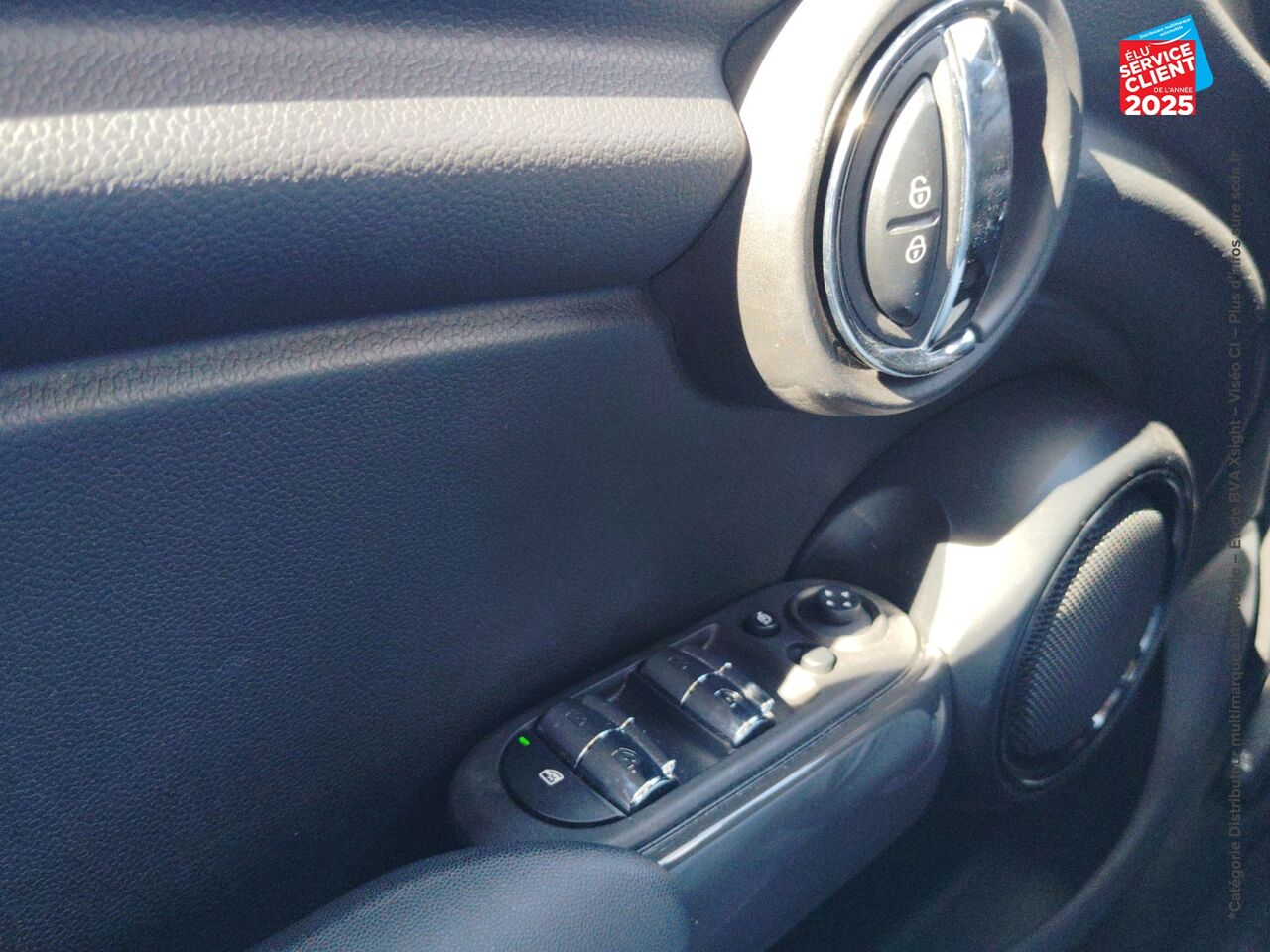 Véhicule d'occasion MINI MINI 5 PORTES COOPER 136CH CHILI BVA7 GPS chez BMW Dole