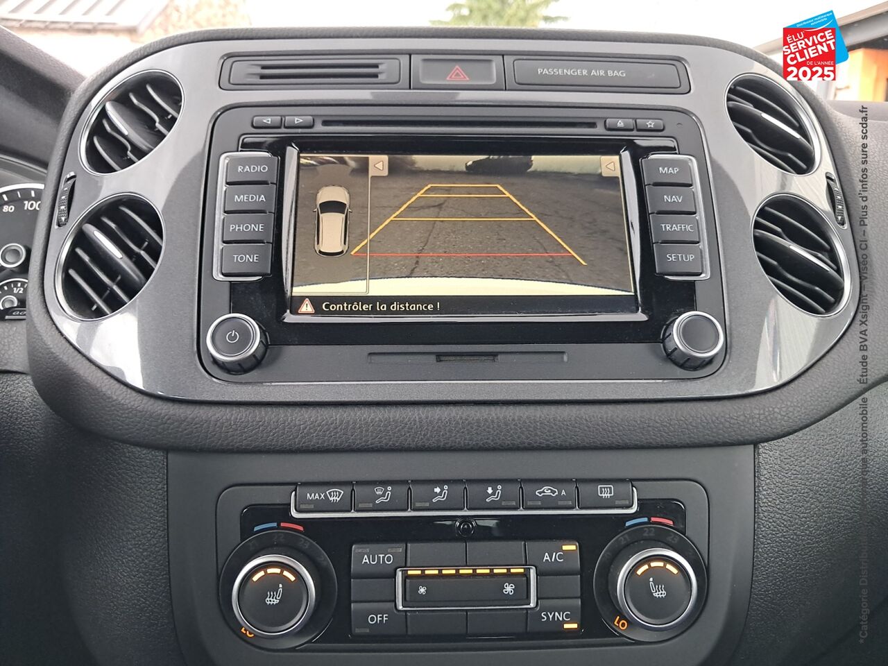 Véhicule d'occasion VOLKSWAGEN TIGUAN 2.0 TDI 140CH BLUEMOTION TECHNOLOGY FAP CARAT 4MOTION DSG7 SIEGES CUIR GPS CAMERA chez Primocar