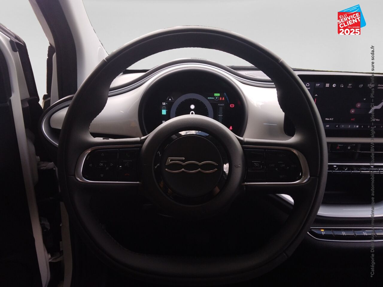 Véhicule d'occasion FIAT 500 3+1 E 95CH ICONE GPS CAMERA chez Renault Sélestat