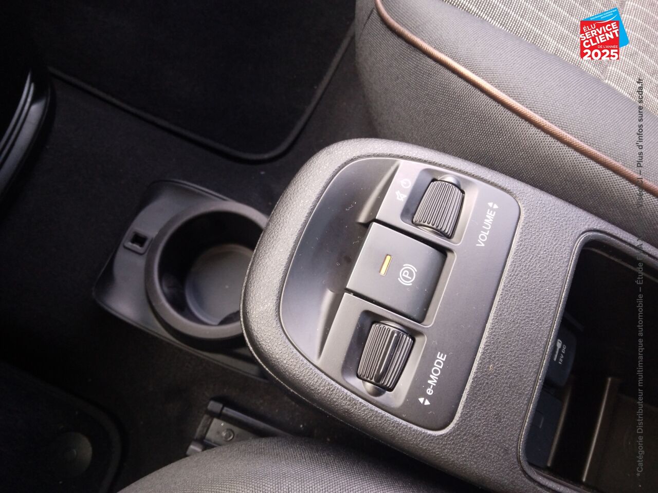 Véhicule d'occasion FIAT 500 3+1 E 95CH ICONE GPS CAMERA chez Renault Sélestat