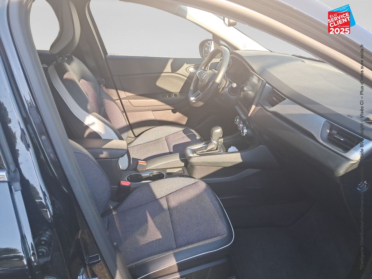 Véhicule d'occasion RENAULT CAPTUR 1.3 TCE 140CH FAP INTENS EDC -21 chez Opel Bar le Duc