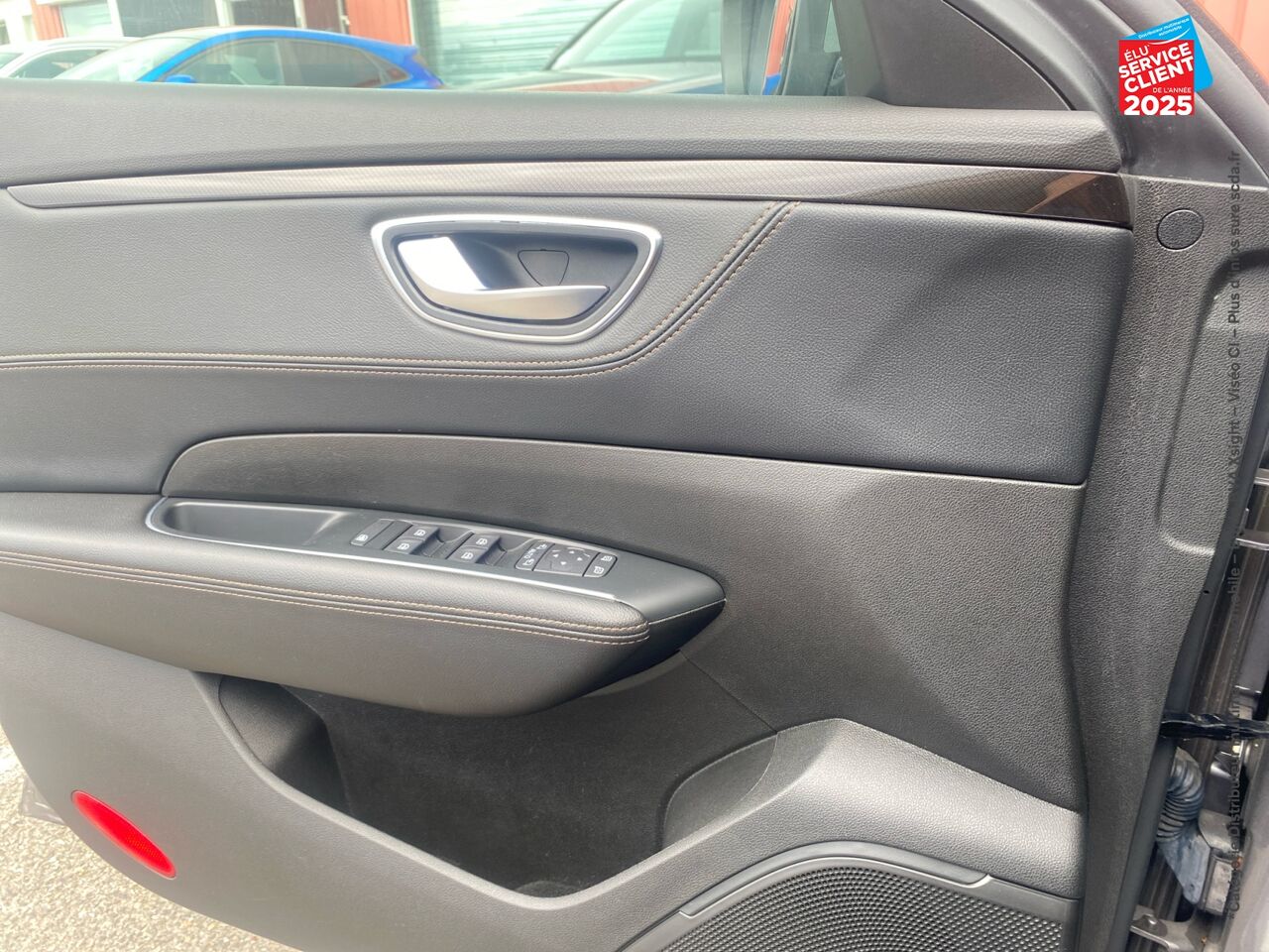 Véhicule d'occasion RENAULT TALISMAN 1.7 BLUE DCI 150CH INTENS - 19 chez BMW Pontarlier