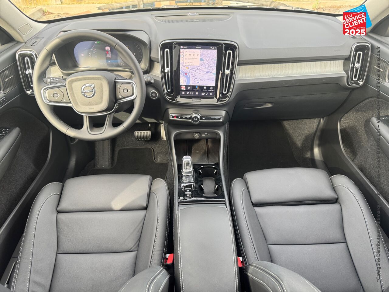 Véhicule d'occasion VOLVO XC40 B3 163CH PLUS DCT 7 chez Hyundai Besançon