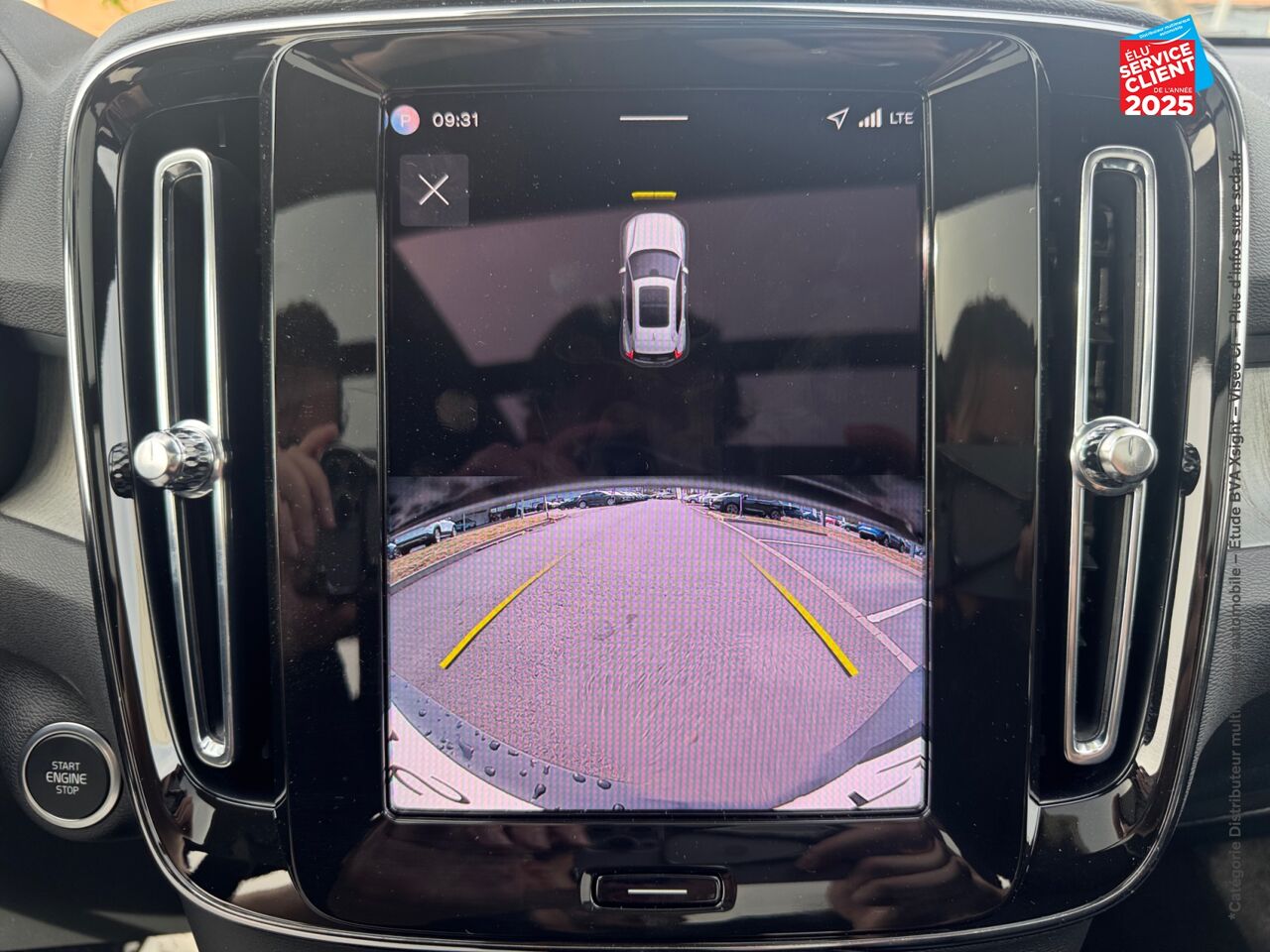 Véhicule d'occasion VOLVO XC40 B3 163CH PLUS DCT 7 chez Hyundai Besançon