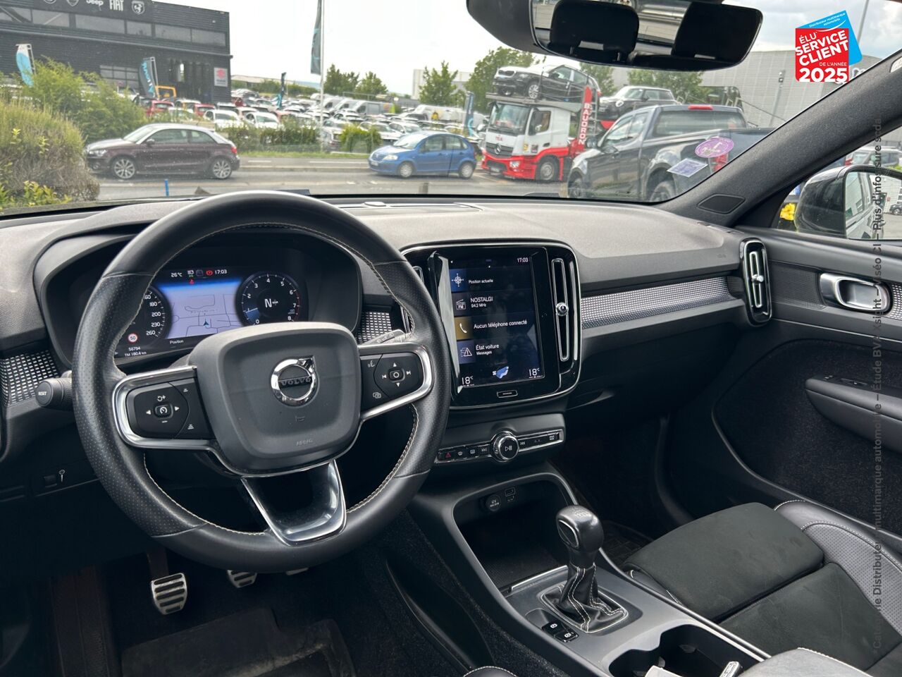 Véhicule d'occasion VOLVO XC40 T2 129CH R-DESIGN GPS CAMERA CARPLAY chez Volvo Strasbourg