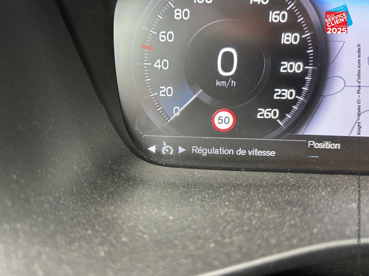 Véhicule d'occasion VOLVO XC40 T2 129CH R-DESIGN GPS CAMERA CARPLAY chez Volvo Strasbourg