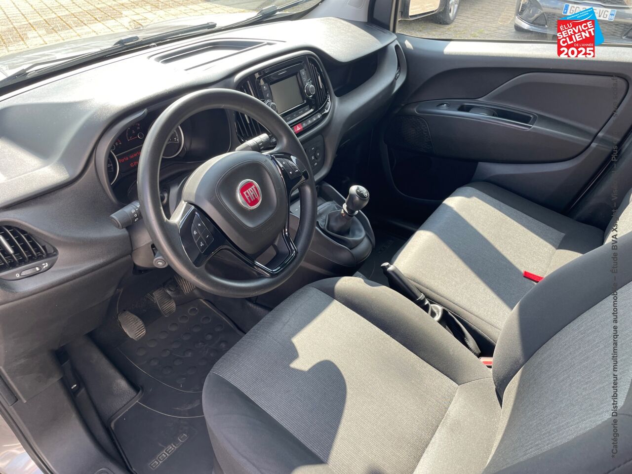 Véhicule d'occasion FIAT DOBLO CARGO 1.6 MULTIJET 105CH 705KG PRO LOUNGE chez Le Veodrome