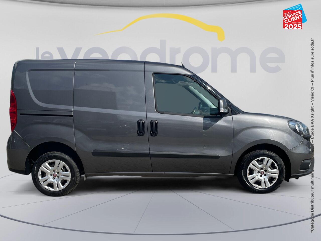 Véhicule d'occasion FIAT DOBLO CARGO 1.6 MULTIJET 105CH 705KG PRO LOUNGE chez Le Veodrome