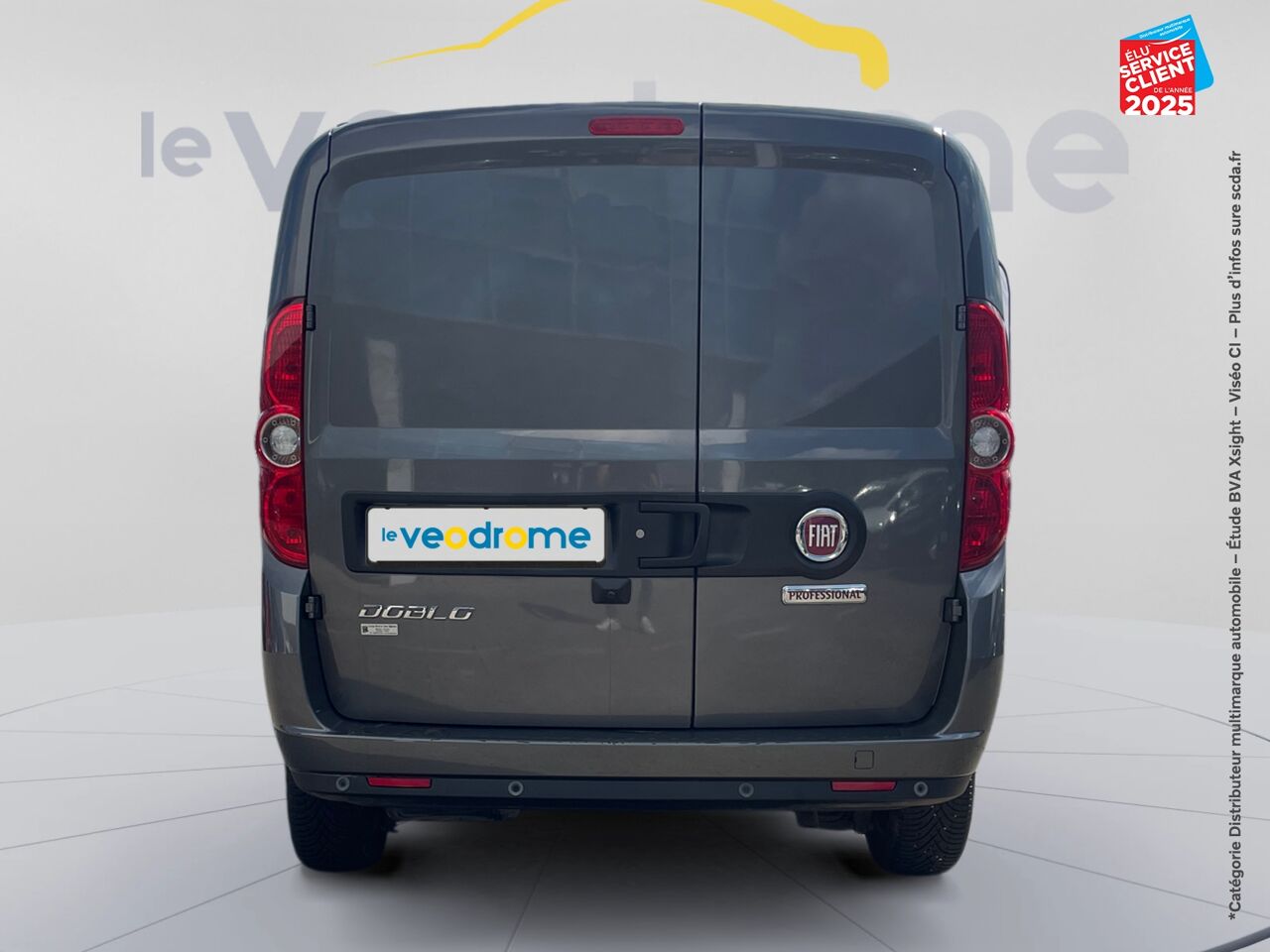 Véhicule d'occasion FIAT DOBLO CARGO 1.6 MULTIJET 105CH 705KG PRO LOUNGE chez Le Veodrome