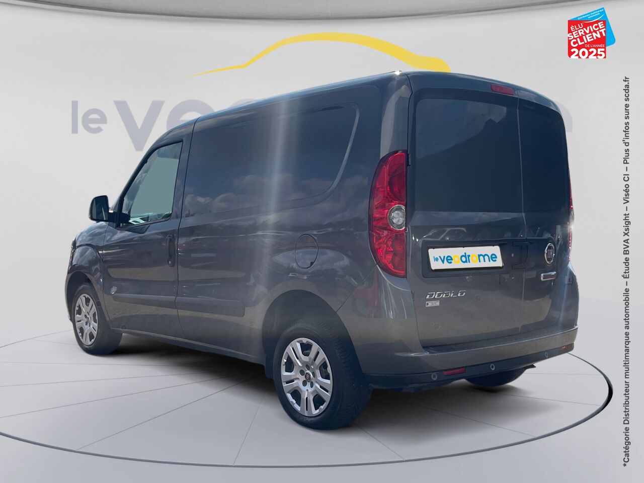 Véhicule d'occasion FIAT DOBLO CARGO 1.6 MULTIJET 105CH 705KG PRO LOUNGE chez Le Veodrome