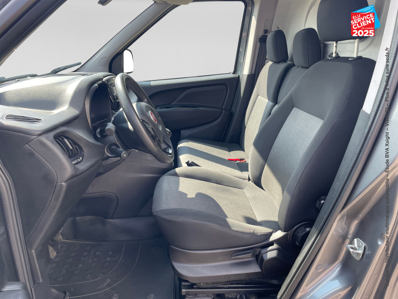 Véhicule d'occasion FIAT DOBLO CARGO 1.6 MULTIJET 105CH 705KG PRO LOUNGE chez Le Veodrome