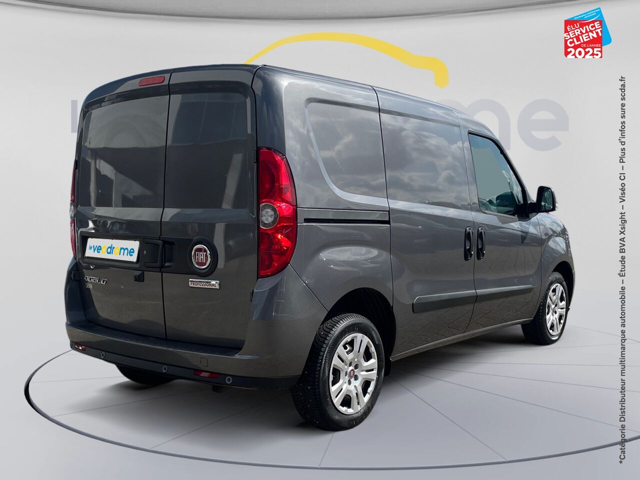 Véhicule d'occasion FIAT DOBLO CARGO 1.6 MULTIJET 105CH 705KG PRO LOUNGE chez Le Veodrome