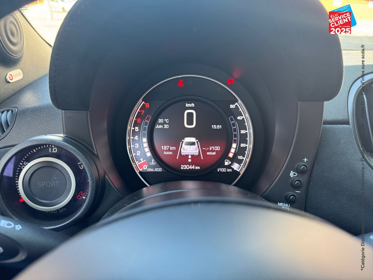 Véhicule d'occasion ABARTH 500 1.4 TURBO T-JET 180CH 595 COMPETIZIONE MY21 chez Le Veodrome