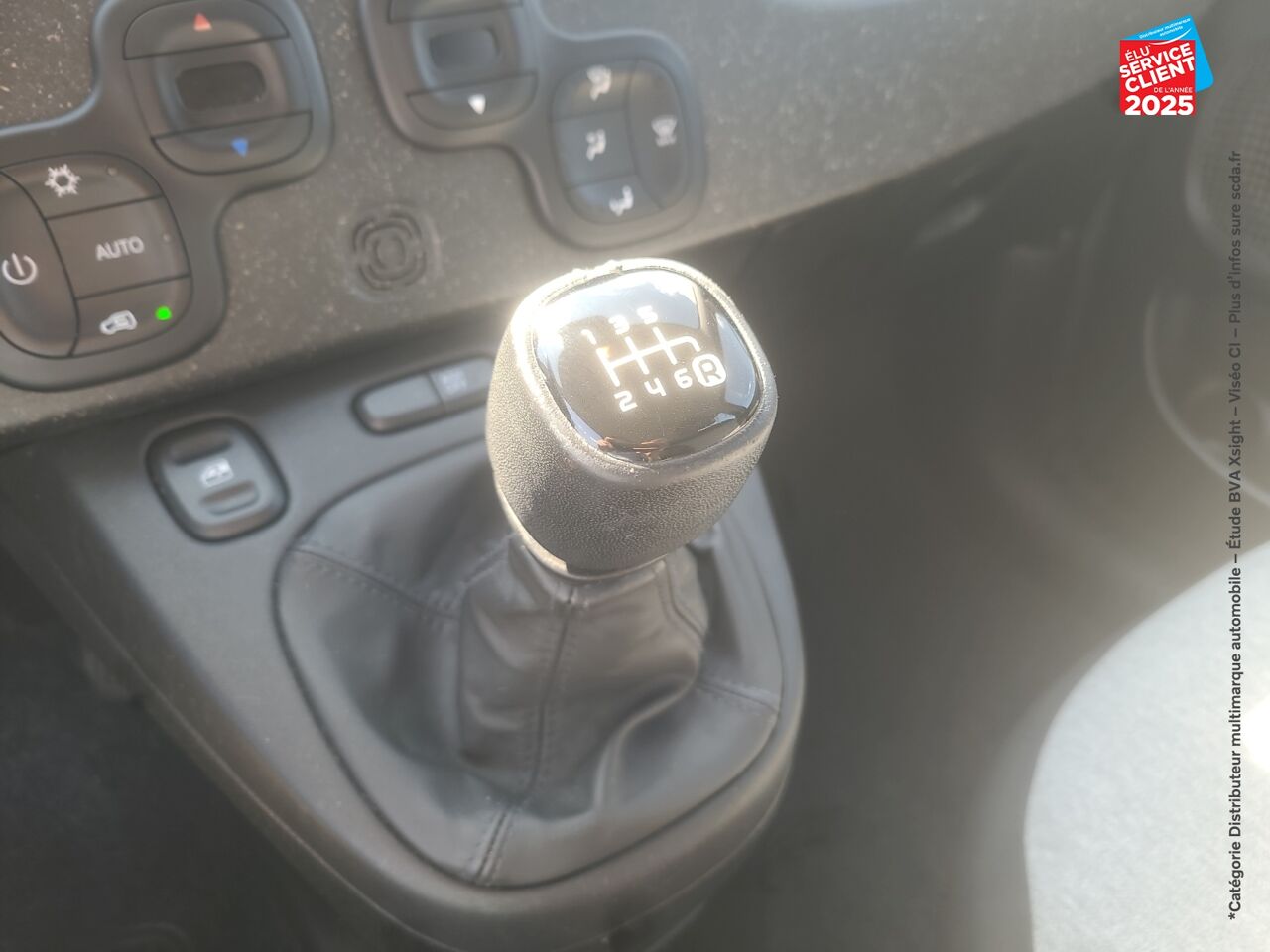 Véhicule d'occasion FIAT PANDA 1.0 70CH BSG SS CITY CROSS PLUS chez Le Veodrome