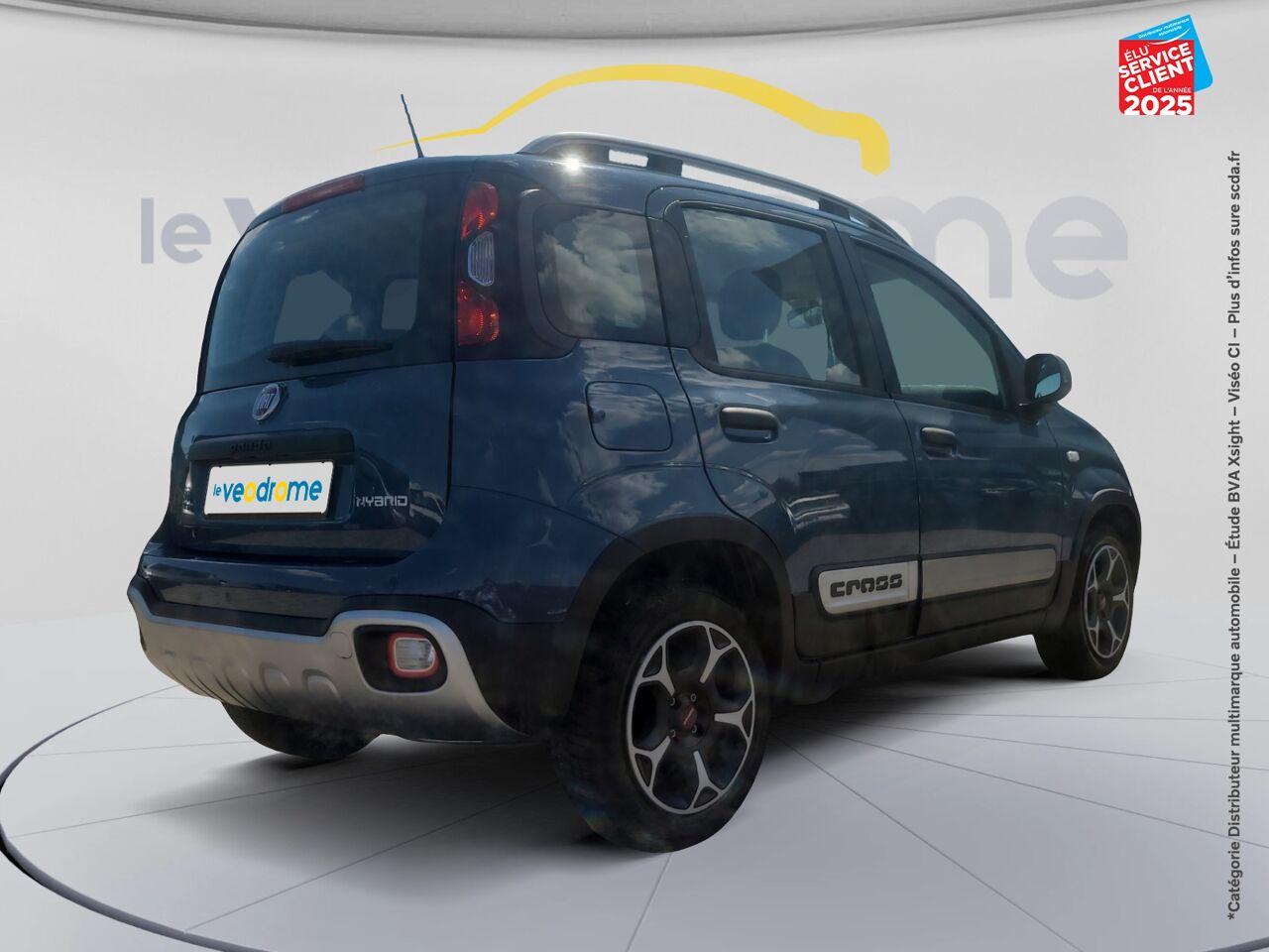 Véhicule d'occasion FIAT PANDA 1.0 70CH BSG SS CITY CROSS PLUS chez Le Veodrome
