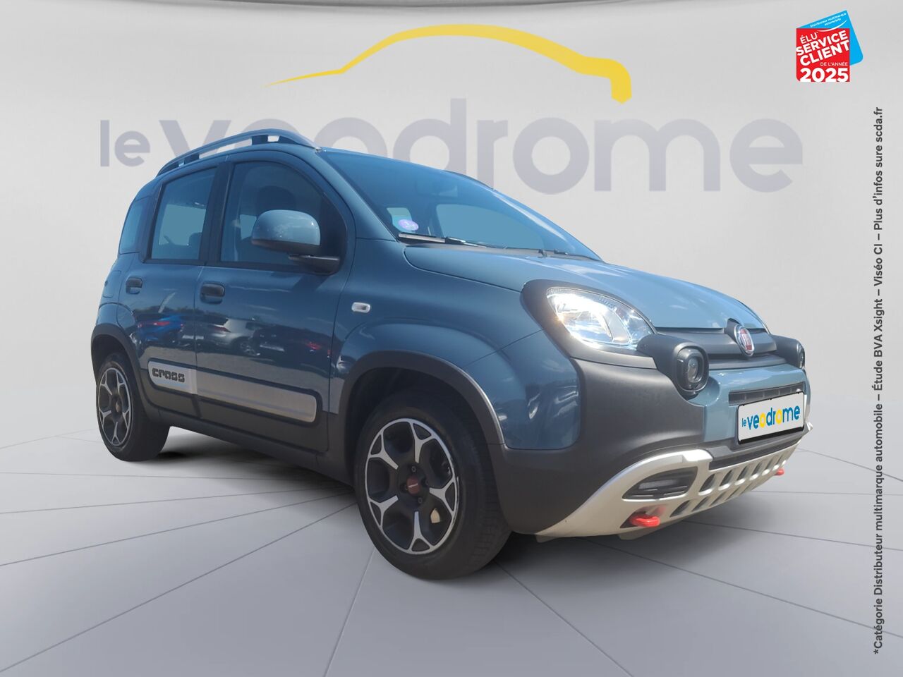 Véhicule d'occasion FIAT PANDA 1.0 70CH BSG SS CITY CROSS PLUS chez Le Veodrome