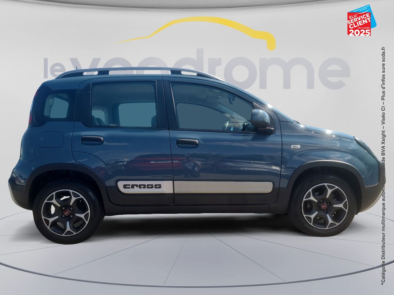 Véhicule d'occasion FIAT PANDA 1.0 70CH BSG SS CITY CROSS PLUS chez Le Veodrome
