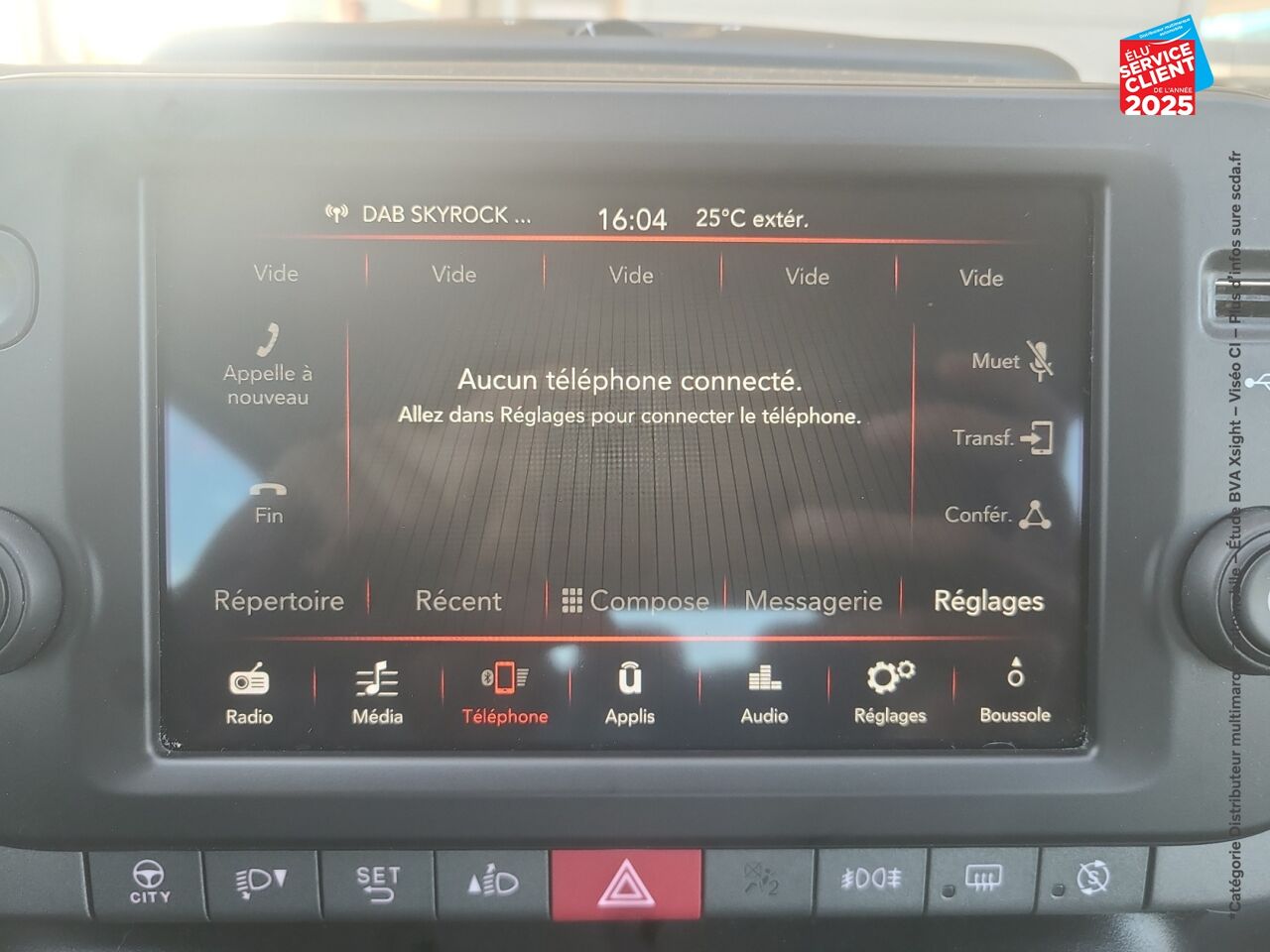 Véhicule d'occasion FIAT PANDA 1.0 70CH BSG SS CITY CROSS PLUS chez Le Veodrome