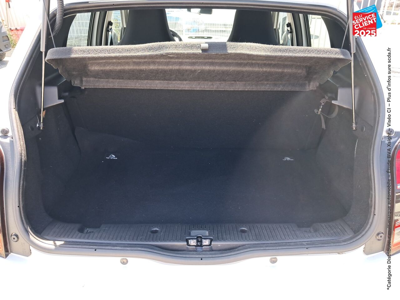 Véhicule d'occasion RENAULT TWINGO E-TECH ELECTRIC LIFE R80 ACHAT INTEGRAL - 21MY chez Peugeot Hirson