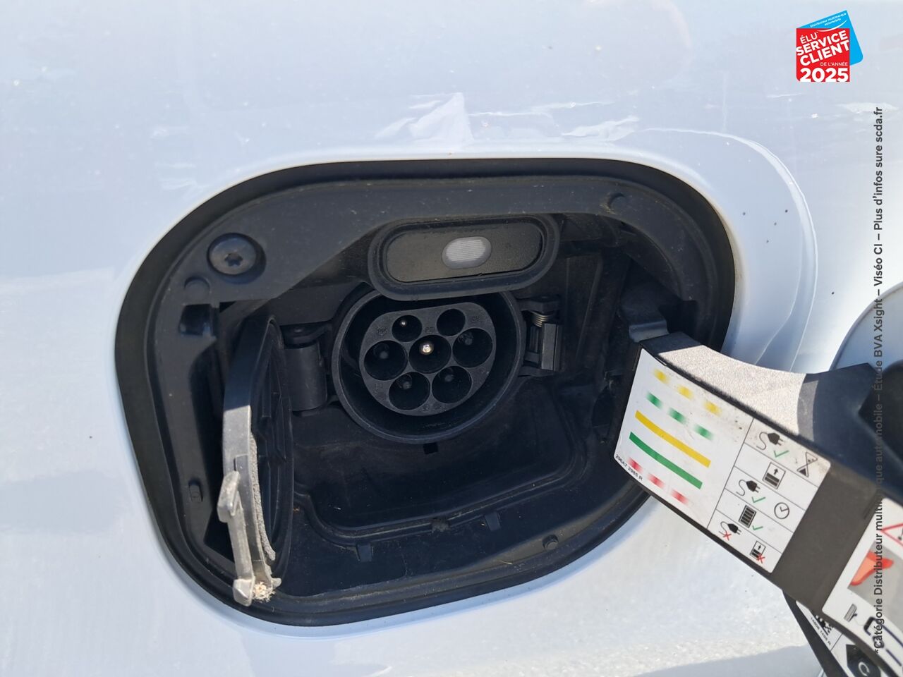 Véhicule d'occasion RENAULT TWINGO E-TECH ELECTRIC LIFE R80 ACHAT INTEGRAL - 21MY chez Peugeot Hirson