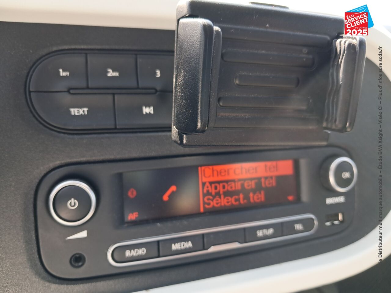 Véhicule d'occasion RENAULT TWINGO E-TECH ELECTRIC LIFE R80 ACHAT INTEGRAL - 21MY chez Peugeot Hirson