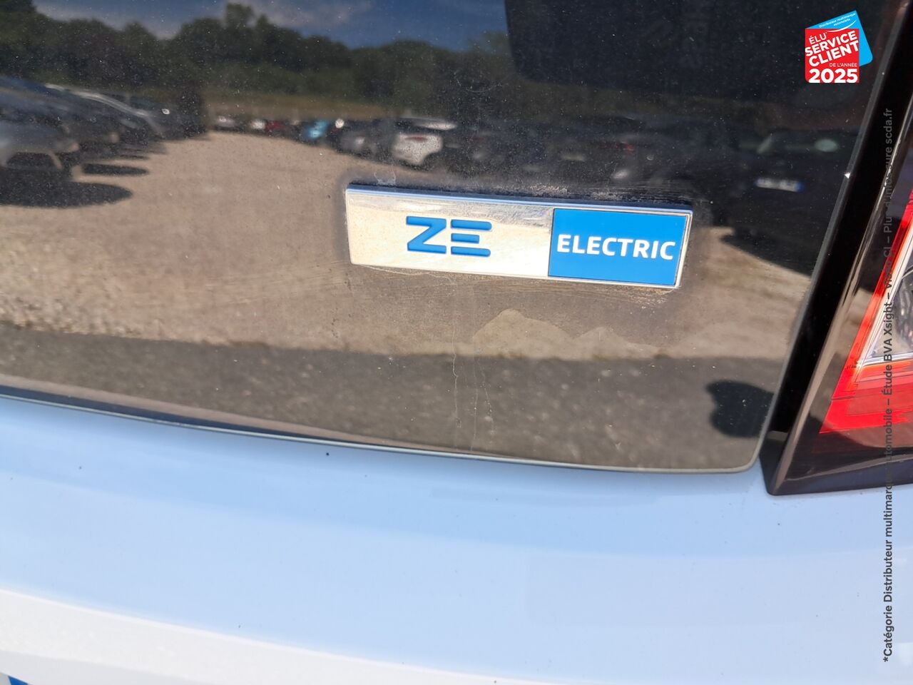 Véhicule d'occasion RENAULT TWINGO E-TECH ELECTRIC LIFE R80 ACHAT INTEGRAL - 21MY chez Peugeot Hirson