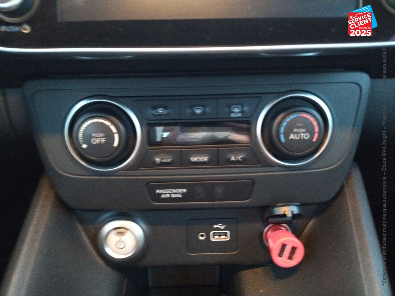 Véhicule d'occasion NISSAN LEAF 150CH 40KWH ACENTA 21.5 chez Nissan Besançon