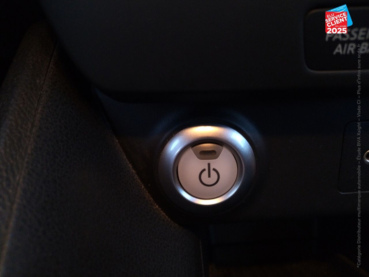 Véhicule d'occasion NISSAN LEAF 150CH 40KWH ACENTA 21.5 chez Nissan Besançon