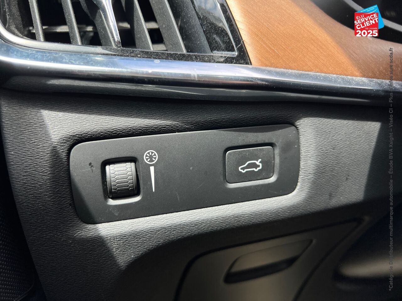 Véhicule d'occasion VOLVO S90 D4 ADBLUE 190CH INSCRIPTION LUXE GEARTRONIC TPANO SIEGE CHAUF VENTIL CAMERA chez Volvo Strasbourg