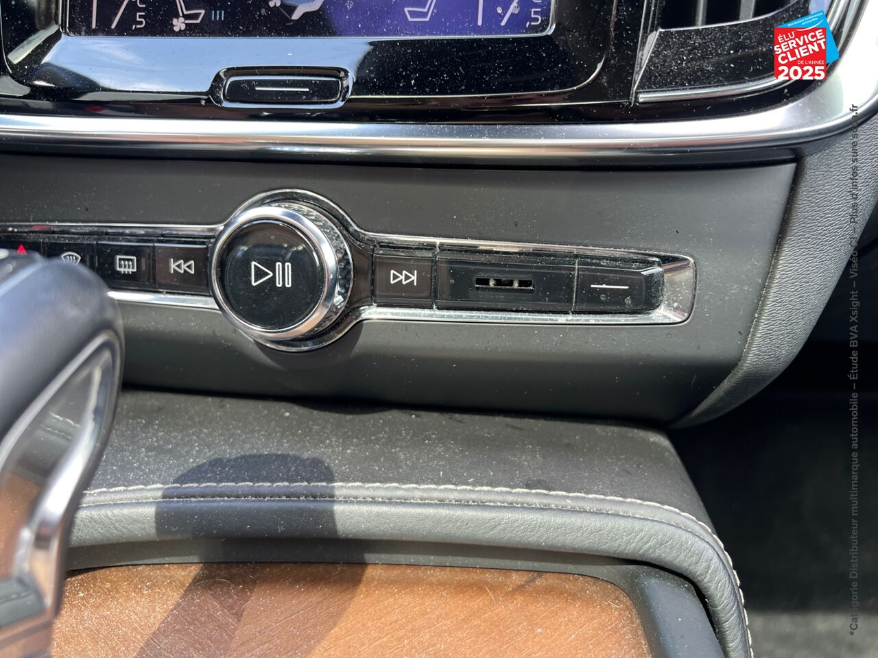Véhicule d'occasion VOLVO S90 D4 ADBLUE 190CH INSCRIPTION LUXE GEARTRONIC TPANO SIEGE CHAUF VENTIL CAMERA chez Volvo Strasbourg