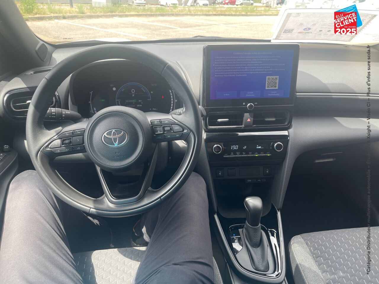 Véhicule d'occasion TOYOTA YARIS CROSS 116H DESIGN MC24 chez Toyota Saint Dizier