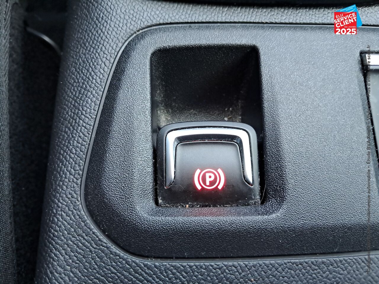 Véhicule d'occasion OPEL CORSA CORSA-E 136CH ELEGANCE chez Opel Nancy