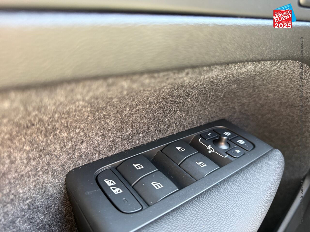 Véhicule d'occasion VOLVO C40 RECHARGE EXTENDED RANGE 252CH ULTIMATE chez Volvo Epernay