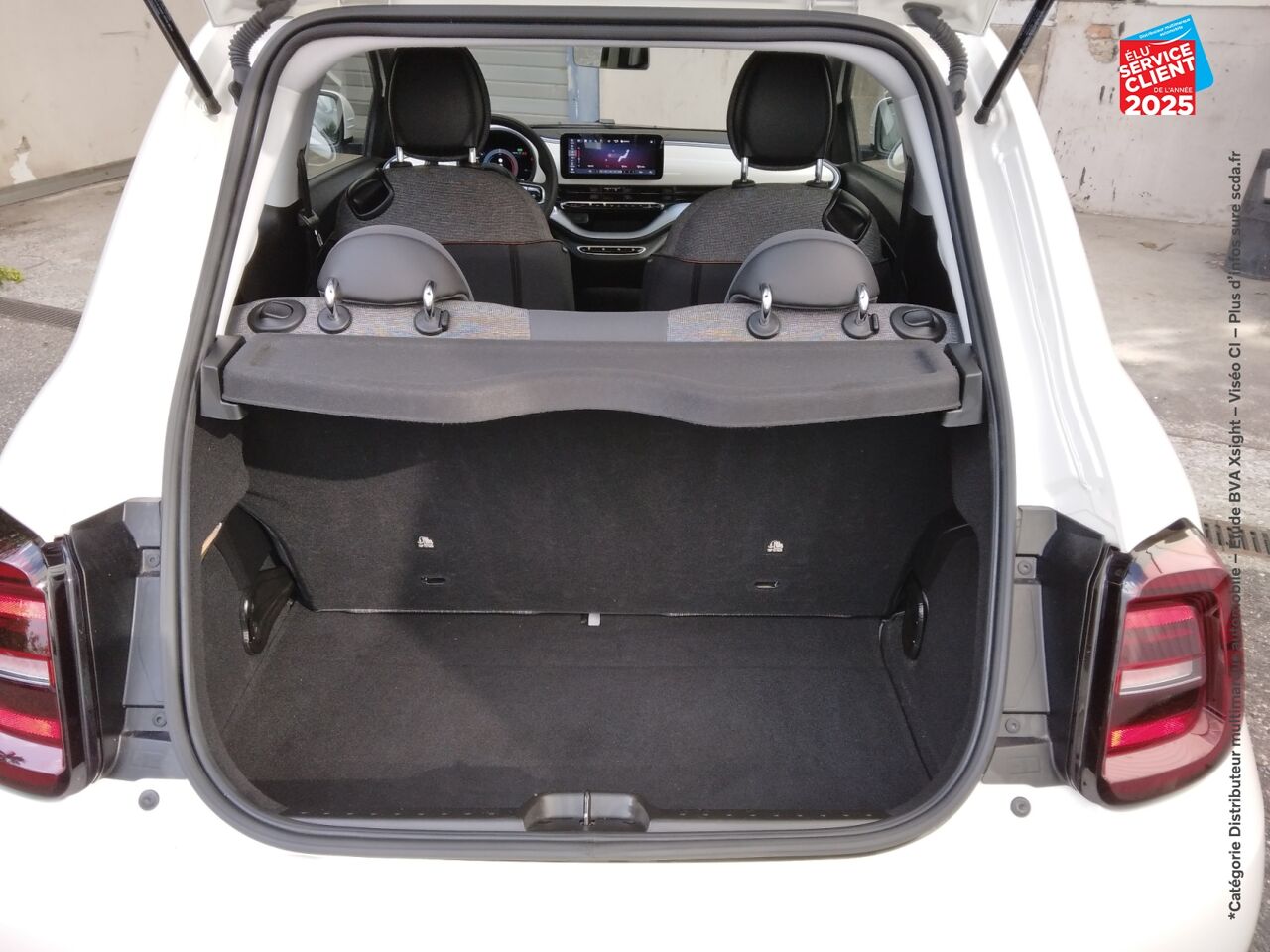 Véhicule d'occasion FIAT 500 E 95CH ICONE chez Peugeot Reims