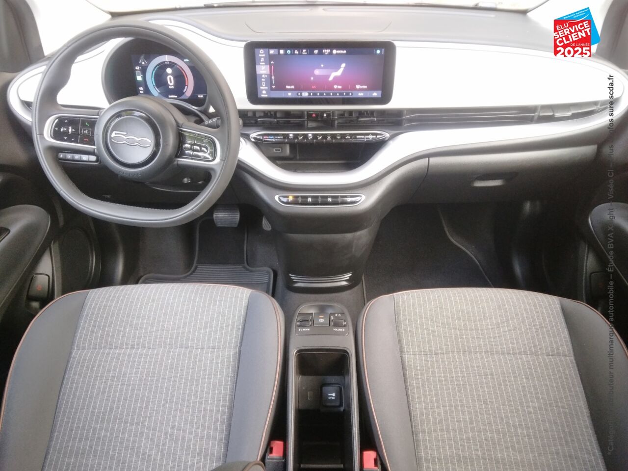 Véhicule d'occasion FIAT 500 E 95CH ICONE chez Peugeot Reims